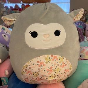 NWT 16” Elea the Lamb  SQUISHMALLOWS